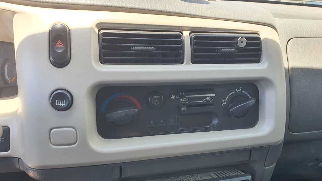 Mitsubishi L200 4x4 Double-Cab Diesel 2006 - 10